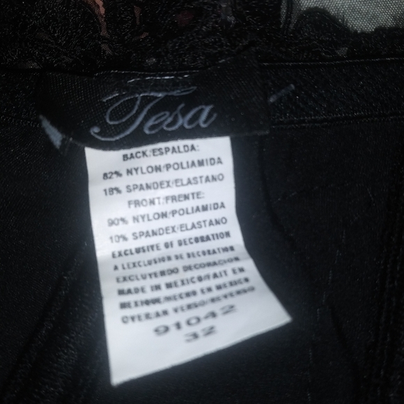 Corset - Picture 4 of 6